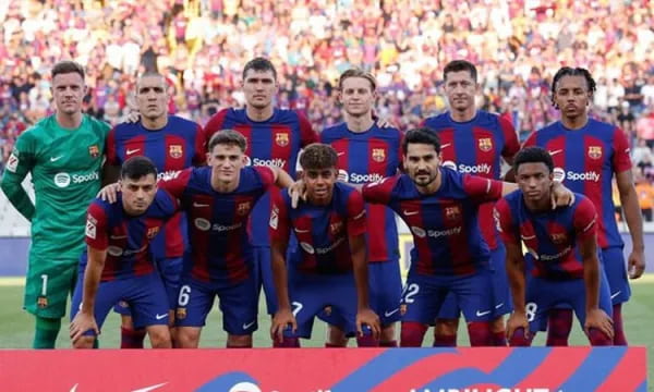 قائمة برشلونة الرسمية لمواجهة إشبيلية في الدوري الإسباني